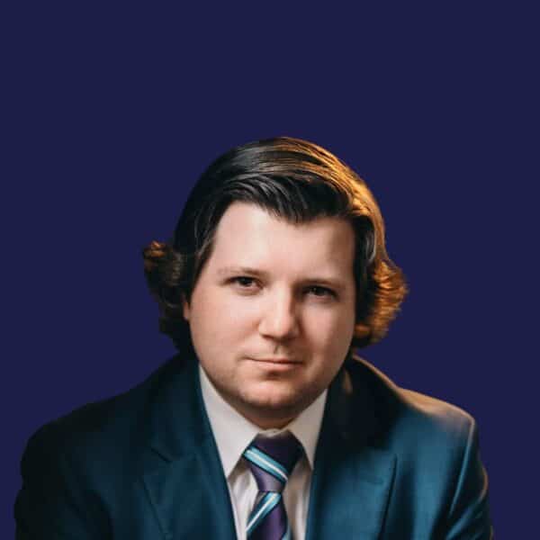 Leadership MFA Headshots 6